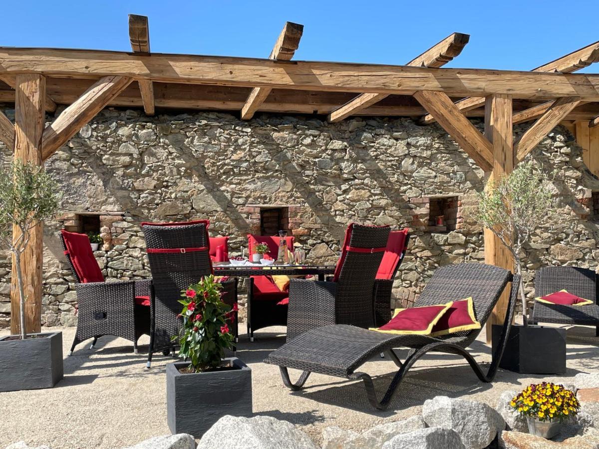 Chalet-Ferienwohnung Schlossblick, 51 Qm, Wellness/Fitness/Sauna - Bergroedelhof Feilitzsch Bagian luar foto
