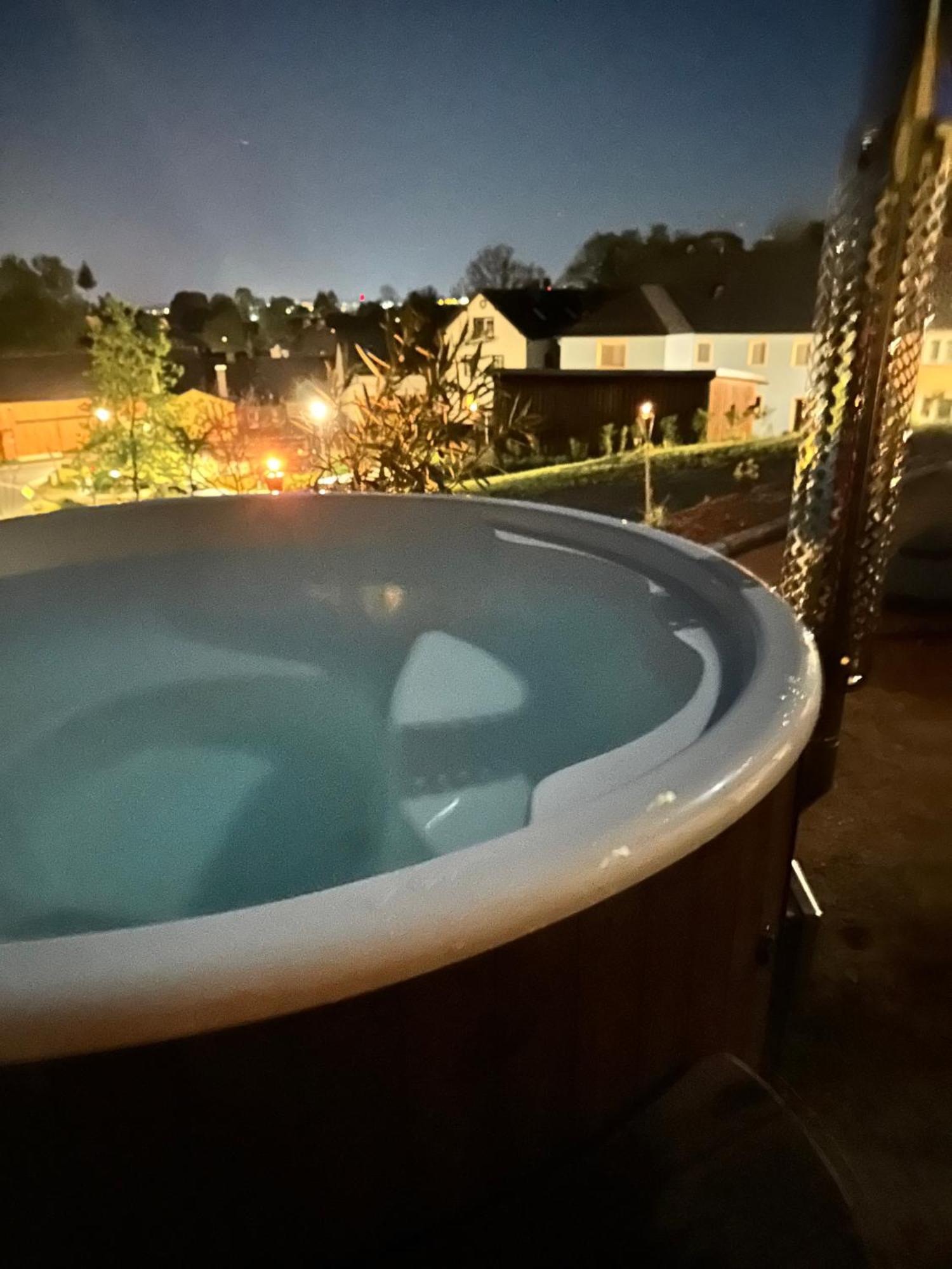 Chalet-Ferienwohnung Schlossblick, 51 Qm, Wellness/Fitness/Sauna - Bergroedelhof Feilitzsch Bagian luar foto